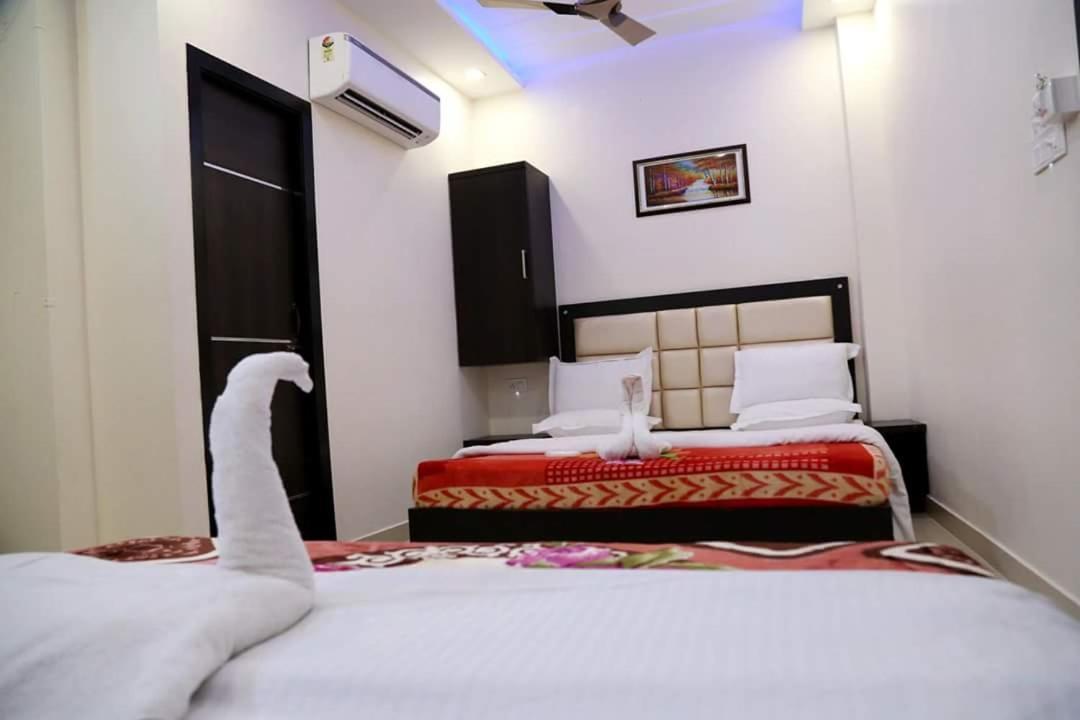 Hotel White Tulip Amritszár Kültér fotó