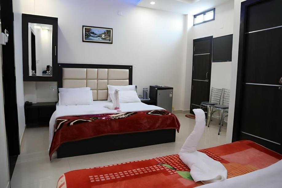 Hotel White Tulip Amritszár Kültér fotó